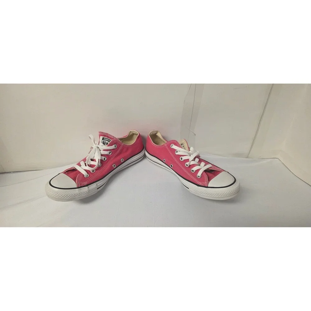 Converse Chuck Taylor All Star Low Top Hot Pink Canvas Sneakers Wmns 9 NWOT
